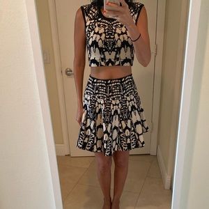 Womens Two peace set. Skirt and top.